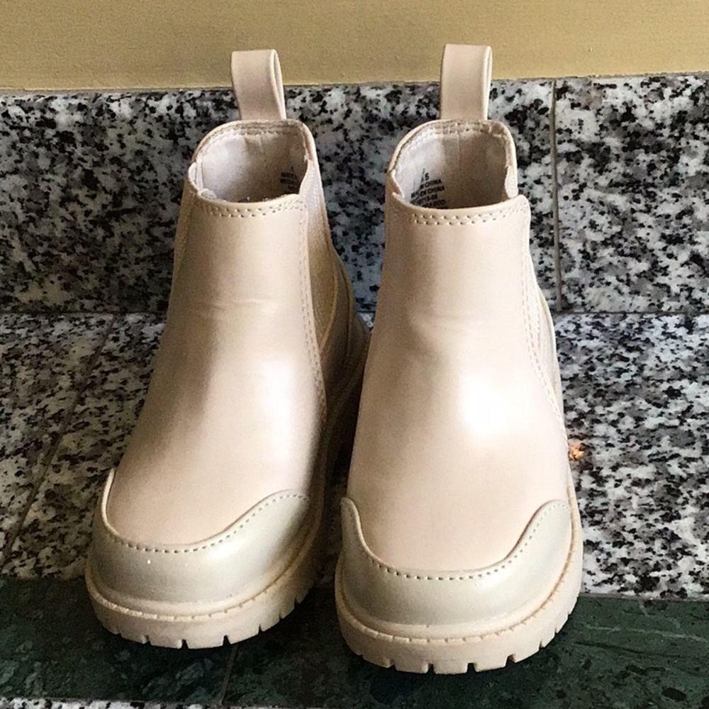 Stylish Cream Kids Boots
